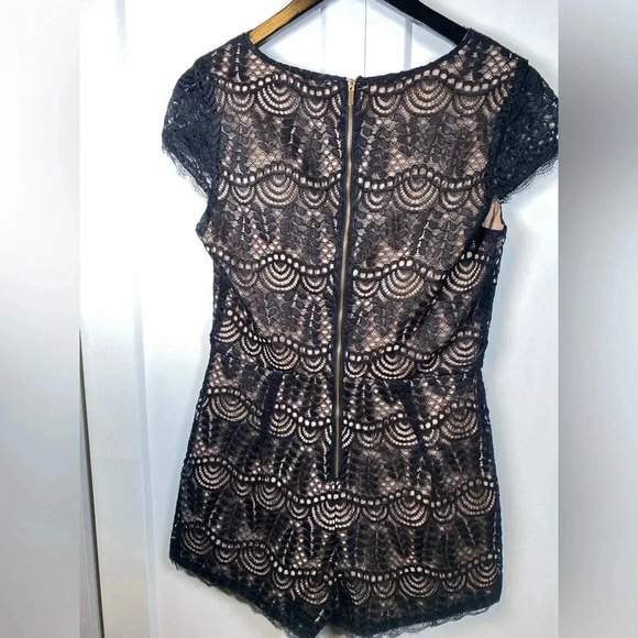 Dynamite | Black Lace Romper with nude coloured underlay - small - Picture 4 of 4